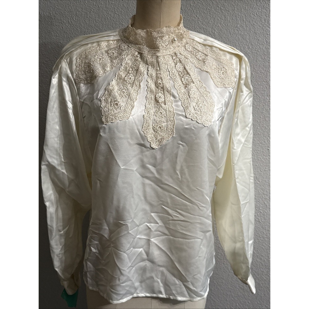 VTG Sonya Ratay for San Andre L/S Ivory Lace Coquette Button Back Blouse NWT 10